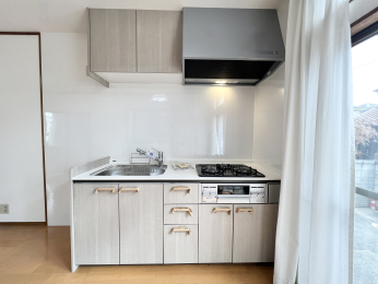 �����s�����q�s����㒬5���ڂ̒��È�ˌ��ẴL�b�`��