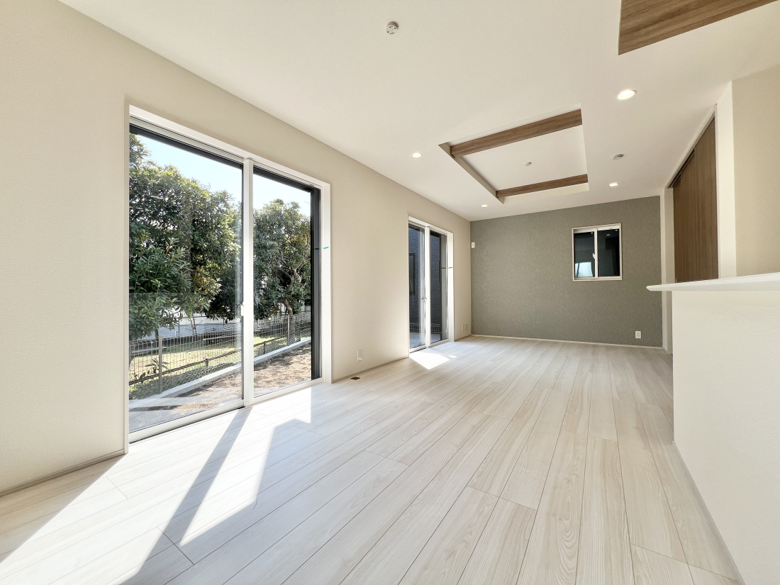 �����s�����q�s�ΐ쒬�̐V�z��ˌ��Ẵ��r���O