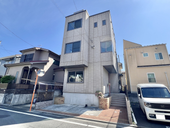 �����s�����q�s�䒬4���ڂ̒��È�ˌ��Ă̌��n�O�ώʐ^