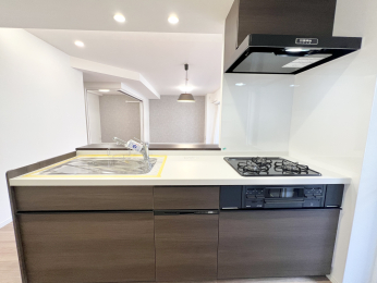 �����s�����q�s��a�c��7���ڂ̒��Ã}���V�����̃L�b�`��