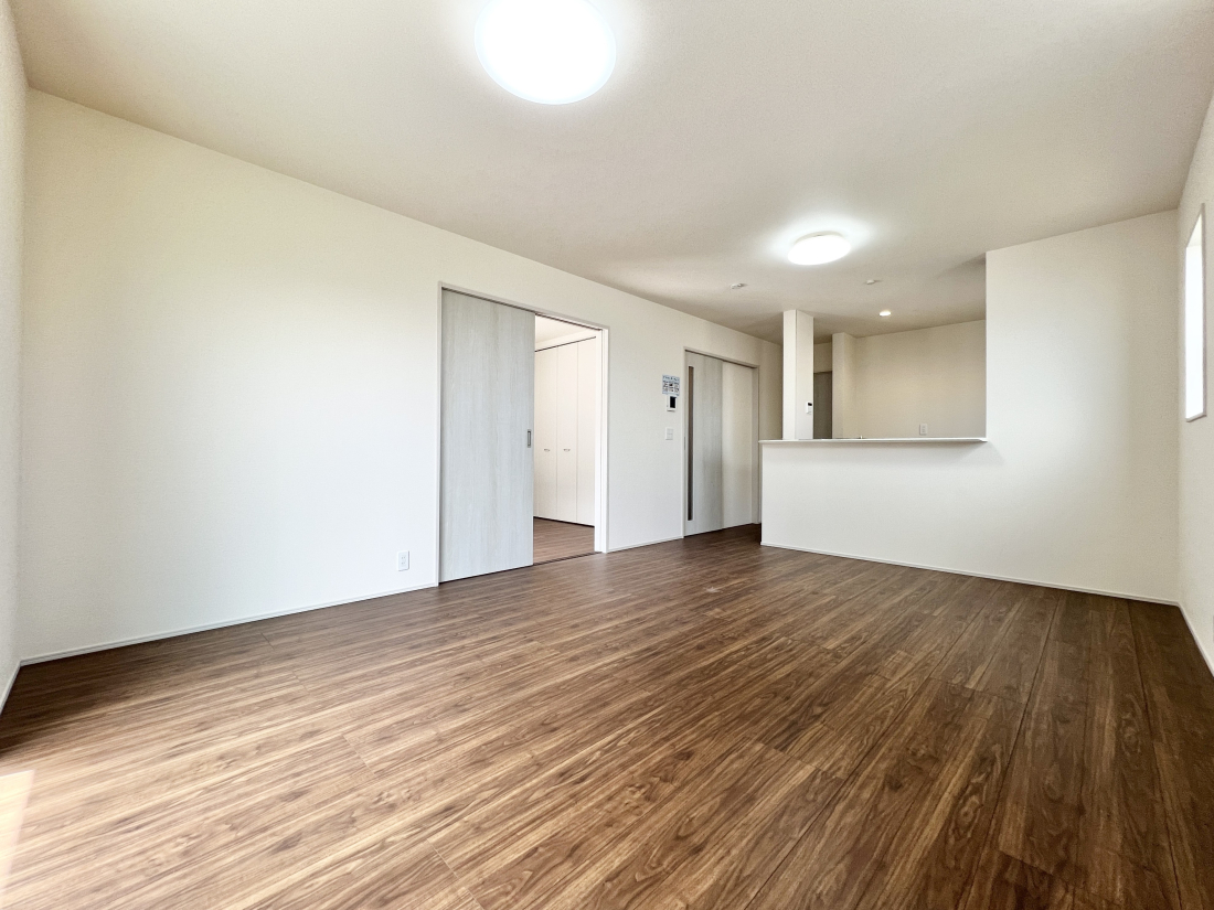 �����s�����q�s��땪�����̐V�z��ˌ��Ẵ��r���O