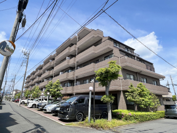 �����s�����q�s����㒬1���ڂ̒��Ã}���V�����̌��n�O�ώʐ^