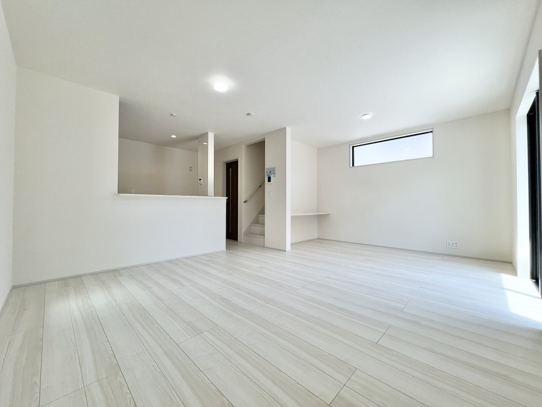 �����s�����q�s��땪�����̐V�z��ˌ��Ẵ��r���O