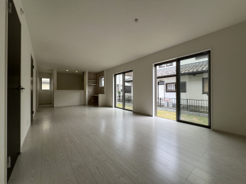 �����s�����q�s�k���2���ڂ̐V�z��ˌ��Ẵ��r���O