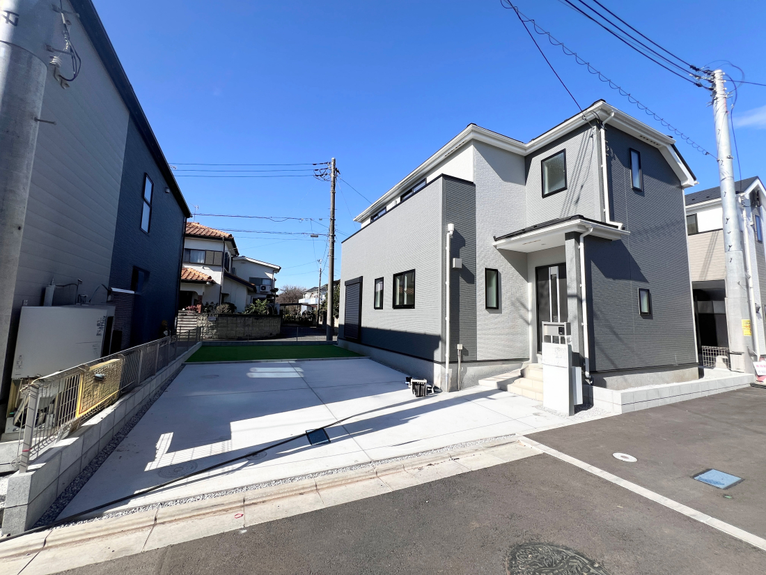 sqs̐VzˌĂ̑OʓH܂ތnʐ^