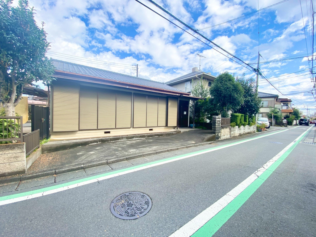 sqsy̓yn̑OʓH܂ތnʐ^