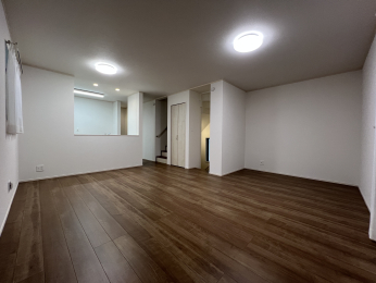 �����s�����q�s�{���̐V�z��ˌ��Ẵ��r���O