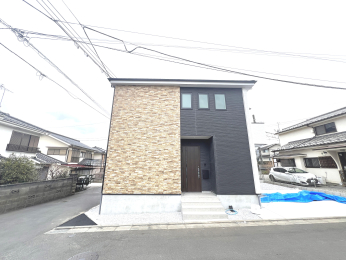 �����s�����q�s����쒬�̐V�z��ˌ��Ă̌��n�O�ώʐ^