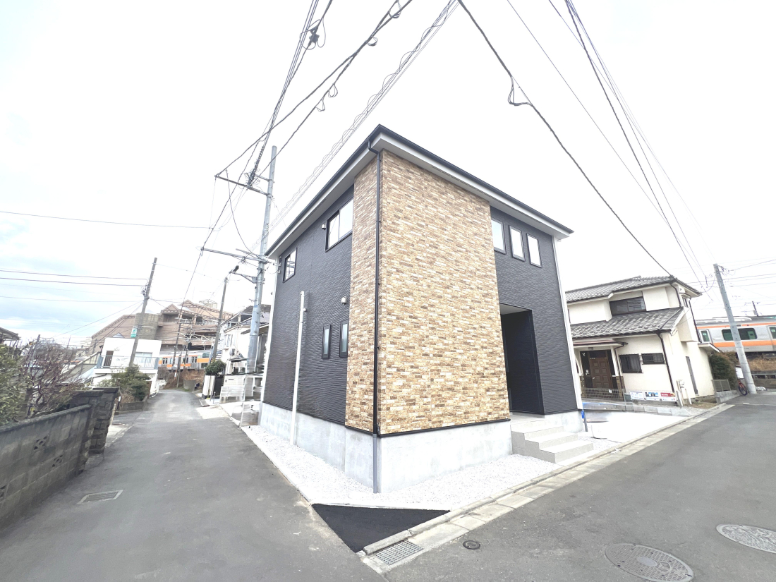 �����s�����q�s����쒬�̐V�z��ˌ��Ă̌��n�O�ώʐ^