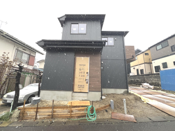 �����s�����q�s�������̐V�z��ˌ��Ă̌��n�O�ώʐ^