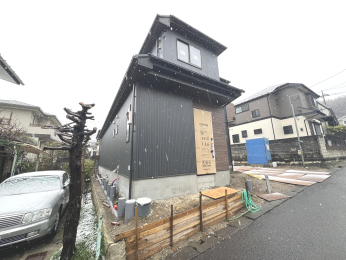 �����s�����q�s�������̐V�z��ˌ��Ă̌��n�O�ώʐ^