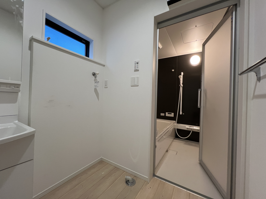 �����s�����q�s�z�K���̐V�z��ˌ��Ă̐��ʑ�E���ʏ�