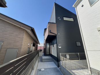 �����s�����q�s�ΐ쒬�̐V�z��ˌ��Ă̌��n�O�ώʐ^