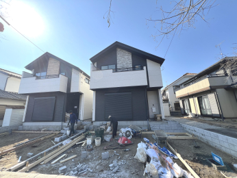 �����s�����q�s���쒬�̐V�z��ˌ��Ă̌��n�O�ώʐ^