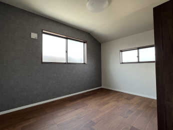 �����s�����q�s�z�K���̐V�z��ˌ��Ẵ��r���O�ȊO�̋���