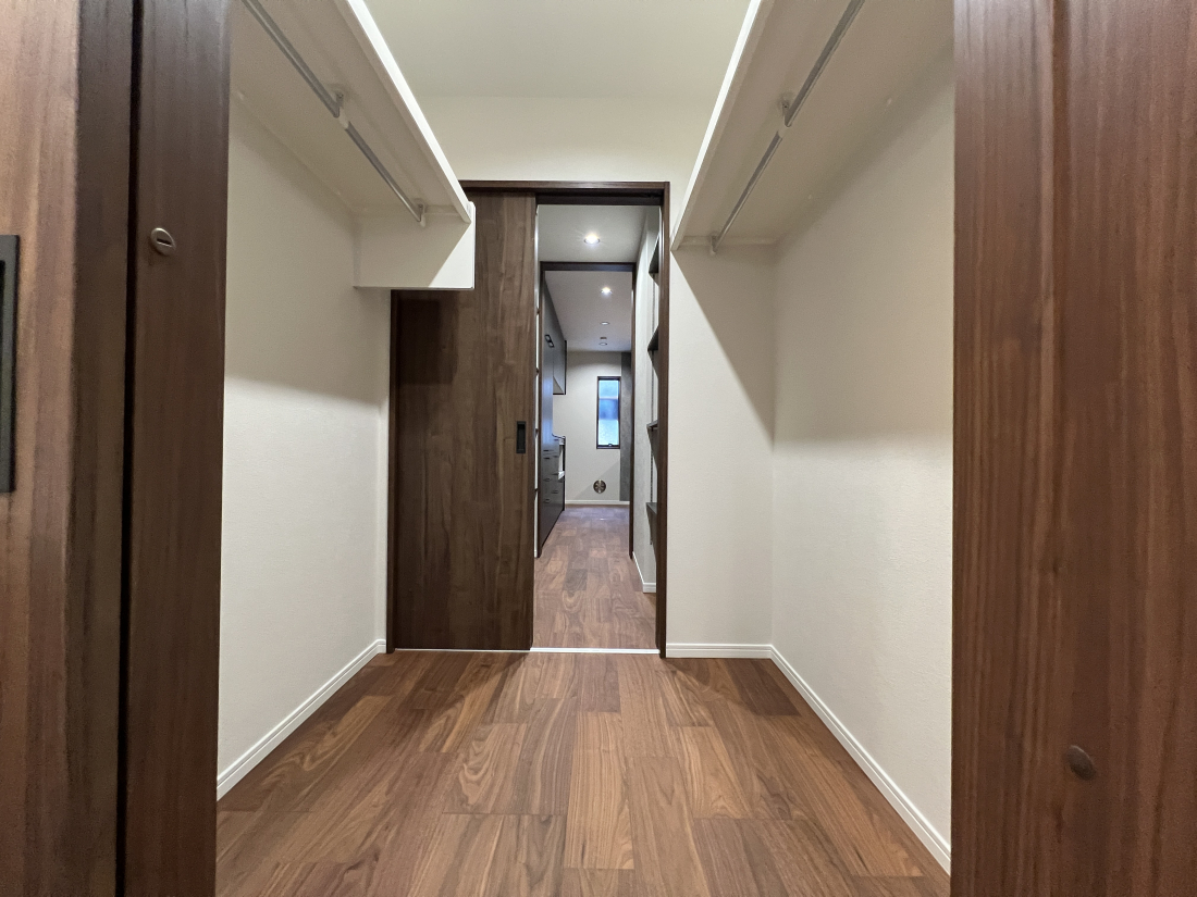 �����s�����q�s�z�K���̐V�z��ˌ��Ă̎��[