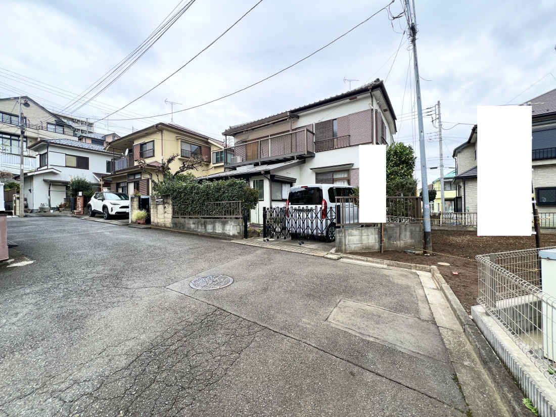 sqs쒬̓yn̑OʓH܂ތnʐ^