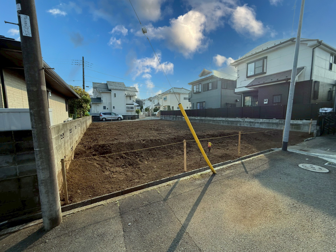 sqs쒬697-4̓yn̑OʓH܂ތnʐ^