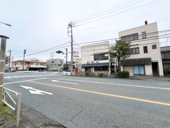 sqs剡̓yn̑OʓH܂ތnʐ^