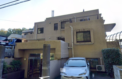 �����s�����q�s�ْ��̒��Ã}���V�����̉摜