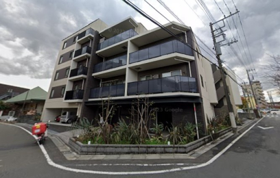 �����s�����q�s���؂̒��Ã}���V�����̌��n�O�ώʐ^