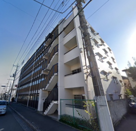 �����s�����q�s��l��3���ڂ̒��Ã}���V�����̌��n�O�ώʐ^