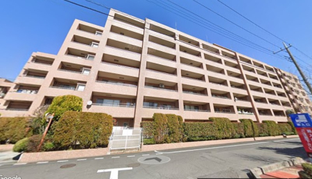 �����s�����q�s���ؒ��̒��Ã}���V�����̌��n�O�ώʐ^